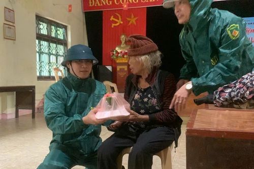 TP Nam Định: Hơn 2.200 người đã được di dời khỏi những ngôi nhà tạm, nhà yếu