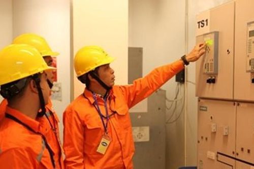 Bộ Công Thương yêu cầu EVN khẩn trương khắc phục các sự cố hệ thống lưới điện