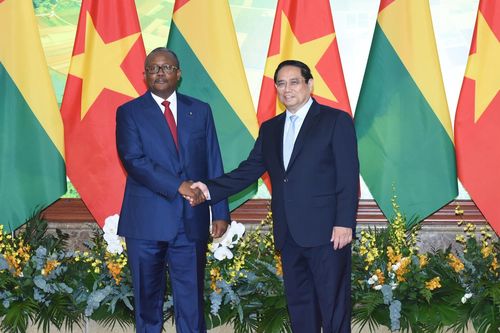 Thủ tướng Phạm Minh Chính hội kiến Tổng thống Guinea-Bissau