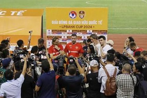 Bài học giá trị từ đội bạn