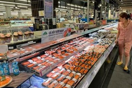 Chợ, siêu thị vùng bão vẫn mở cửa liên tục, hàng hóa, thực phẩm phong phú