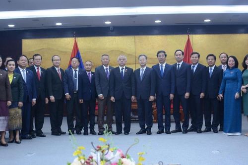 Bí thư Thành ủy Nguyễn Văn Quảng tiếp Phó Chủ tịch Quốc hội Nước Cộng hòa Dân chủ Nhân dân Lào