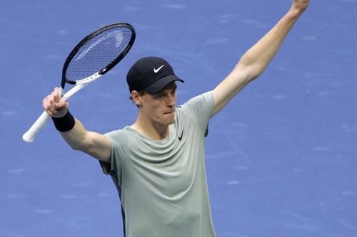 Đánh bại tay vợt người Anh, Jannik Sinner vào chơi chung kết US Open