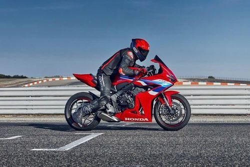 Honda Việt Nam giới thiệu loạt xe phân khối lớn thế hệ 2024