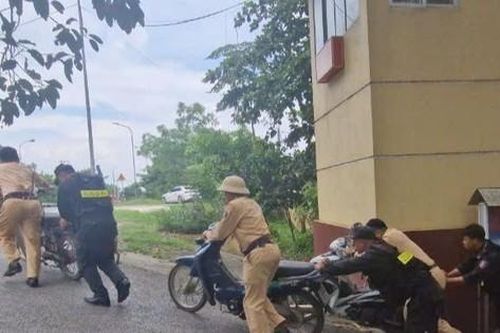 Cảnh sát giao thông ở Lạng Sơn 'chạy bão' cho hơn 500 phương tiện vi phạm