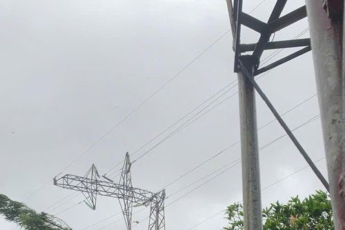 Bão Yagi càn quét: Hàng triệu hộ dân mất điện, có nơi cắt điện toàn tỉnh
