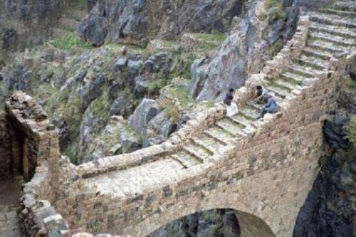 Bí ẩn một cây cầu xây 'kỳ lạ' nhất thế giới, 400 năm vẫn chưa có lời giải