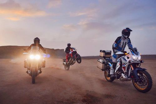 Honda đồng loạt tung 7 phiên bản mô tô phân khối lớn trang bị công nghệ mới toanh ra thị trường Việt Nam