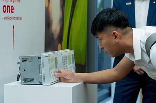 ABB ra mắt rơle REX615 bảo vệ mạch cho lưới điện