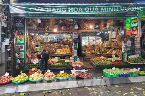 Ứng phó với bão số 3: Chợ, siêu thị không thiếu hàng hóa phục vụ người dân