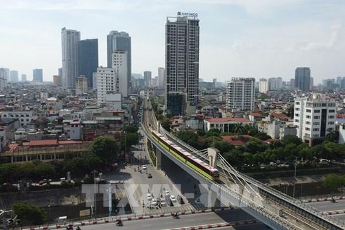 Hà Nội tạm dừng hoạt động đường sắt trên cao và xe buýt
