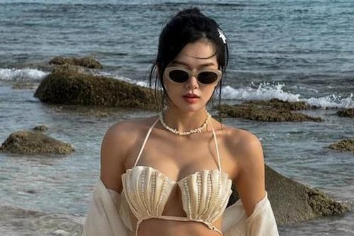 Cô tiểu thư đỏng đảnh của Đi Giữa Trời Rực Rỡ khoe vẻ đẹp căng tràn trong áo yếm mỏng manh