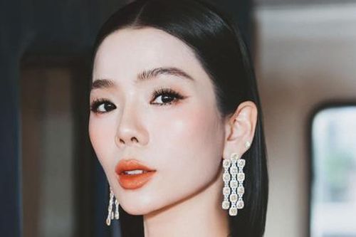 Lệ Quyên lại 'cãi tay đôi' với anti fan lúc nửa đêm