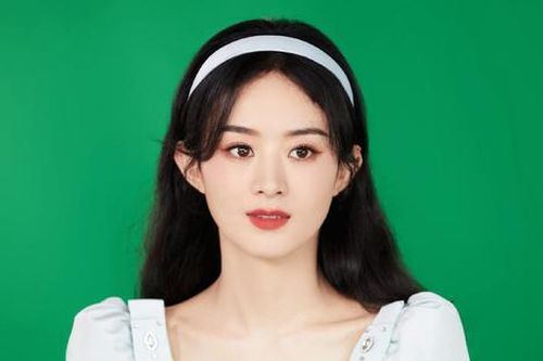 Triệu Lệ Dĩnh khoe người đặc biệt suốt 6 năm qua, chỉ xuất hiện chớp nhoáng đã bị lộ danh tính