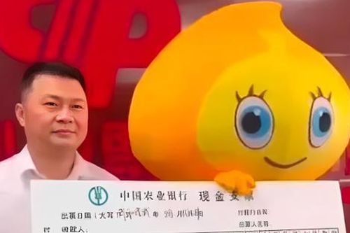 Người đàn ông trúng số 800 tỷ quyết giấu vợ con vì 1 lý do gây sốc