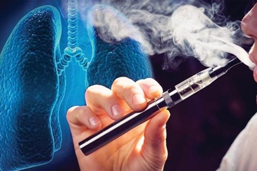 Tỷ lệ thanh thiếu niên hút thuốc lá điện tử tại Mỹ giảm xuống mức thấp nhất trong một thập kỷ