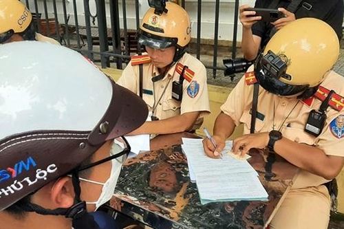 Cần trách nhiệm từ gia đình để học sinh không vi phạm giao thông