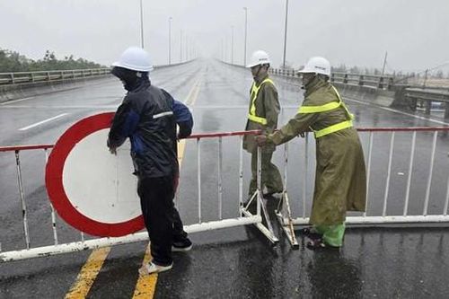 Bão số 3 vào đất liền: Hải Phòng cấm cầu, cắt điện một số khu vực