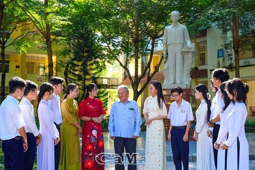Giáo dục truyền thống ở những ngôi trường đặc biệt