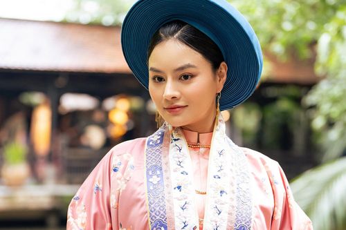 Siêu mẫu Vũ Thu Phương tiết lộ áp lực lớn nhất khi trở lại showbiz