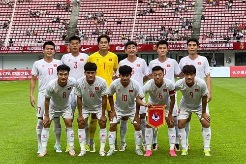 Thủng lưới phạt đền, sút xa, U22 Việt Nam thua U22 Uzbekistan