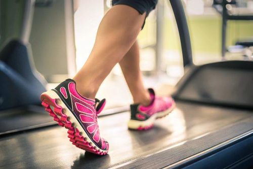 5 cách đi bộ trên máy giúp giảm cân hiệu quả nhất
