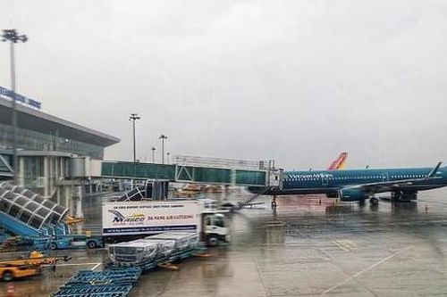 3 cảng hàng không kéo dài thời gian ngừng tiếp thu, khai thác tàu bay