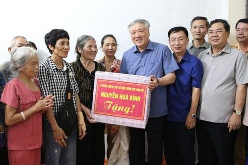 Phó Thủ tướng Thường trực kiểm tra công tác khắc phục hậu quả cơn bão số 3 tại Nam Định