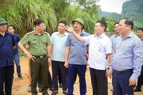 Phó Thủ tướng Hồ Đức Phớc làm việc với tỉnh Hòa Bình về khắc phục hậu quả bão số 3