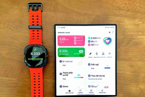 Galaxy Watch Ultra gắn kết các giá trị