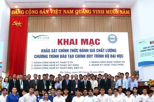 Trường Đại học Sư phạm Kỹ thuật Đà Nẵng có 2 chương trình đào tạo đạt chuẩn chất lượng giáo dục