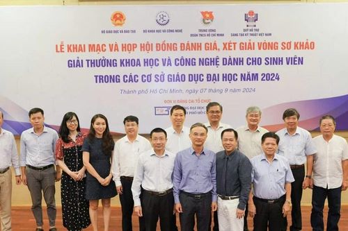 Xét tặng Giải thưởng khoa học công nghệ dành cho sinh viên năm 2024