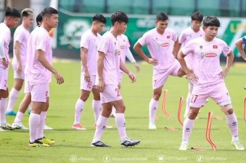 Tuyển Nga về nước, tuyển Việt Nam quyết đấu Thái Lan
