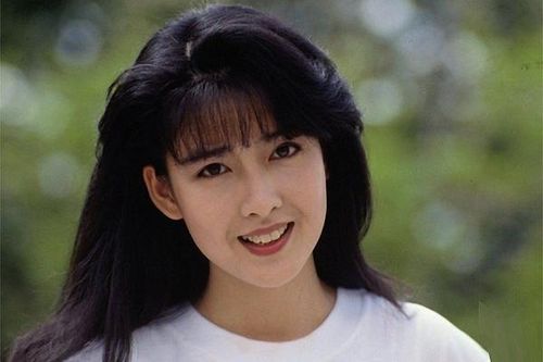 Minh tinh Hong Kong Châu Huệ Mẫn bất ngờ thông báo giải nghệ ở tuổi 57