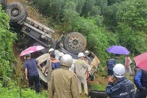 Lào Cai: Liên tiếp xảy ra 2 vụ tai nạn giao thông do mưa bão khiến 5 người thương vong