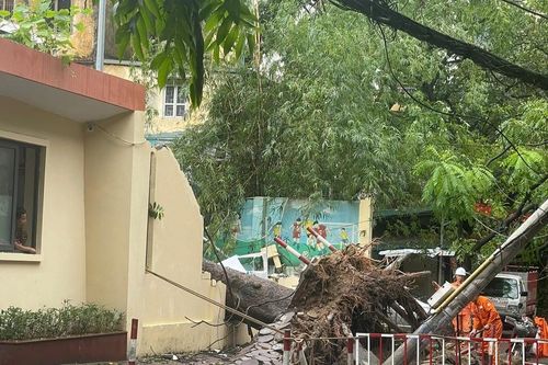Nhiều tỉnh, thành tiếp tục cho học sinh nghỉ học sau bão