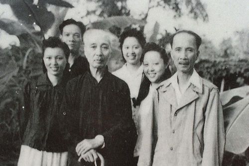 Duyên trời xe, cái que người buộc