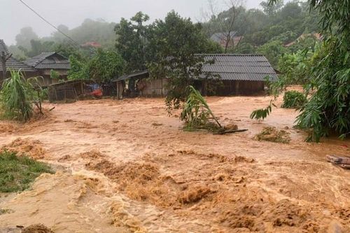 Mưa lũ cuốn trôi nhà dân, hoa màu, ngập úng cục bộ ở Sơn La