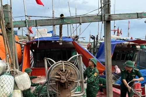 Một thuyền viên Thanh Hóa mất tích khi tránh trú bão ở Quảng Ninh