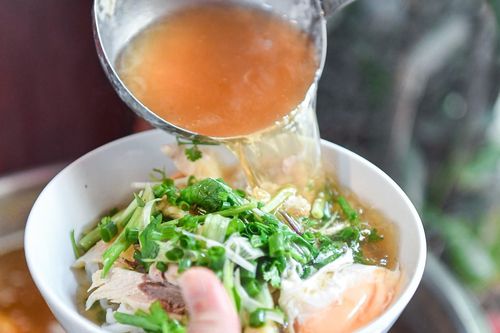 'Chấm điểm' 6 quán phở ở Hà Nội được Michelin tấm tắc khen