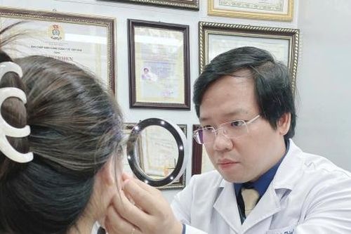 Chi 20 triệu đồng trị mụn theo 'bác sĩ mạng', chưa đầy 3 ngày cô gái trẻ nhập viện trong ấm ức