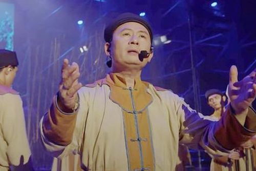 Ca sĩ Bằng Kiều 'lấy nước mắt' của khán giả khi hát vọng cổ