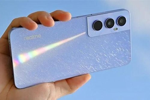 Top 3 điện thoại giá rẻ chống nước tốt đáng mua trong tháng 9, yên tâm sử dụng trong mùa mưa bão