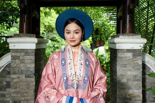 Vũ Thu Phương tiếp tục đón nhận vai trò mới khi trở lại showbiz