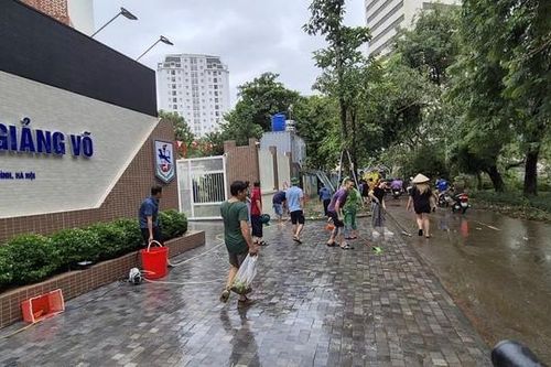 Cuộc sống người dân Hà Nội sớm ổn định sau bão