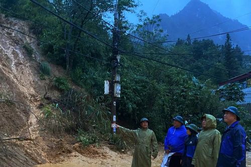 Si Ma Cai di chuyển khẩn cấp 40 hộ dân tại cung sạt lở, sụt lún
