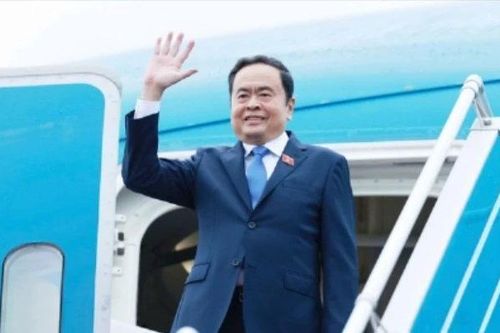 Chủ tịch Quốc hội Trần Thanh Mẫn lên đường thăm chính thức Liên bang Nga