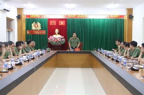 Công an tỉnh Quảng Ninh họp khẩn cấp triển khai khắc phục hậu quả sau bão