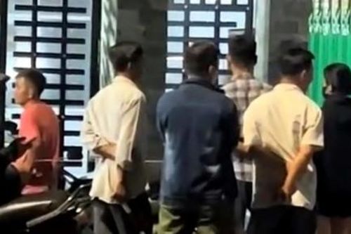 Đến phòng khám tư nhân tiêm thuốc và nằm nghỉ, rồi tử vong sau đó