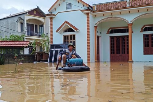 Lũ dâng cao sau bão Yagi, nhiều xã miền núi ở Bắc Giang ngập nặng
